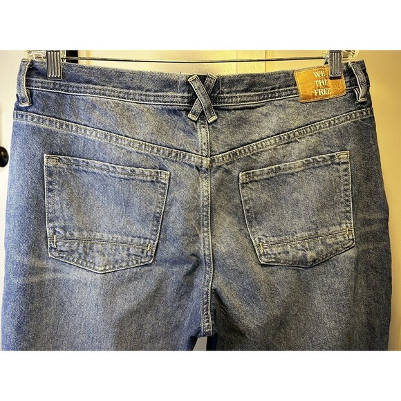 FREE PEOPLE Distressed Jeans Women’s Size 31 Button Fly - Picture 4 of 5